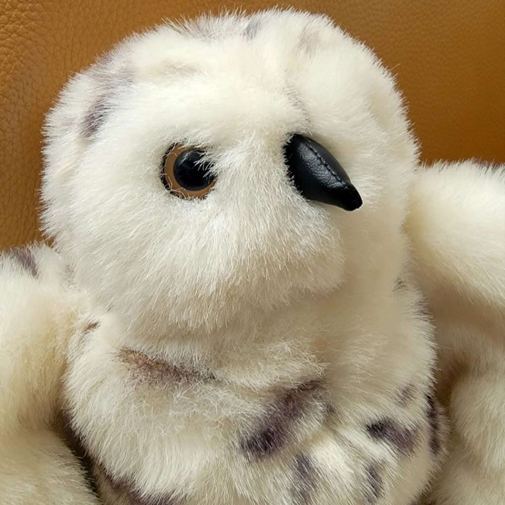 Snowy Owl puppet 🦉 from Folkmanis Puppets.